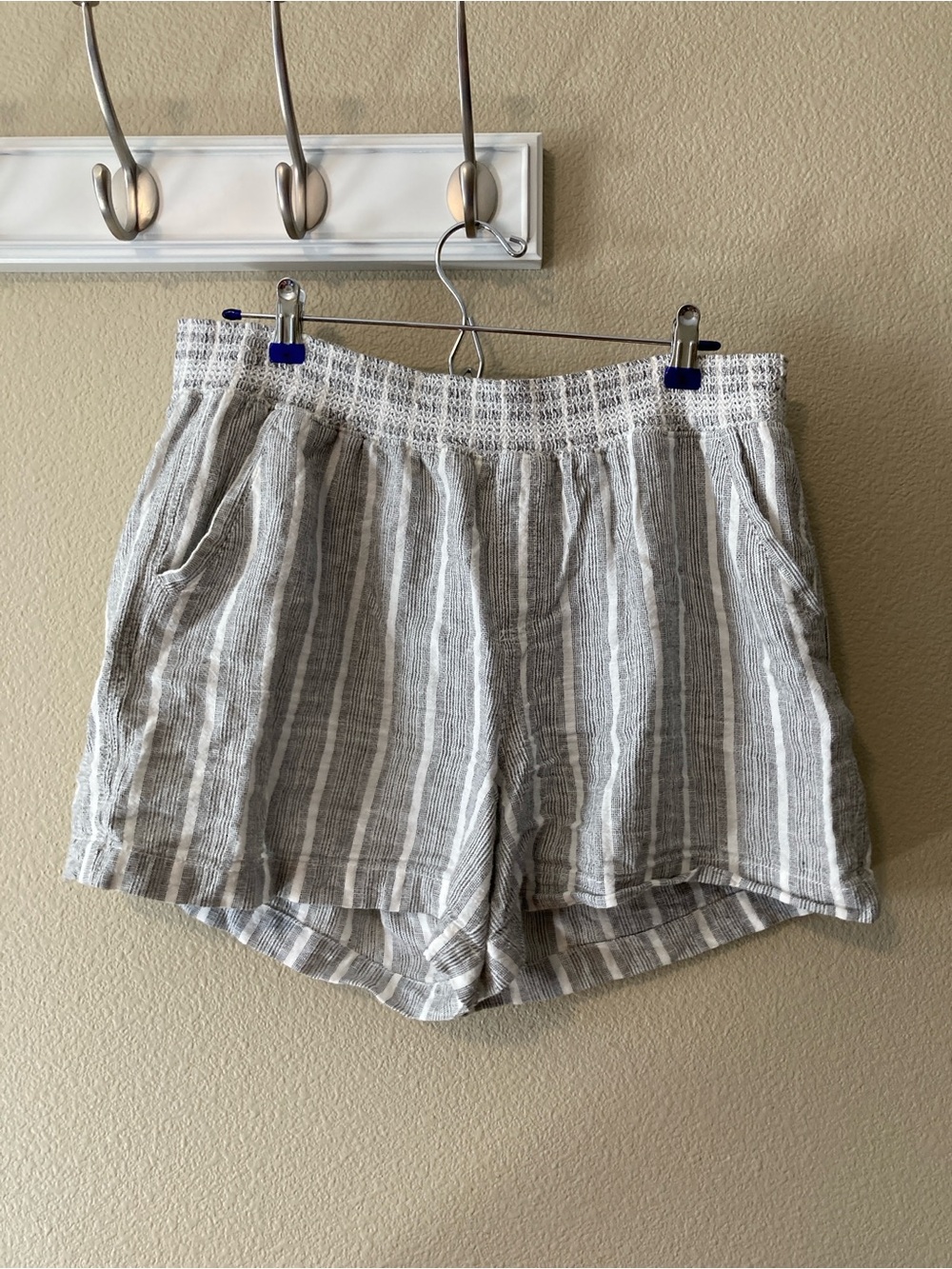 Briggs Womens Linen Blend Striped Shorts